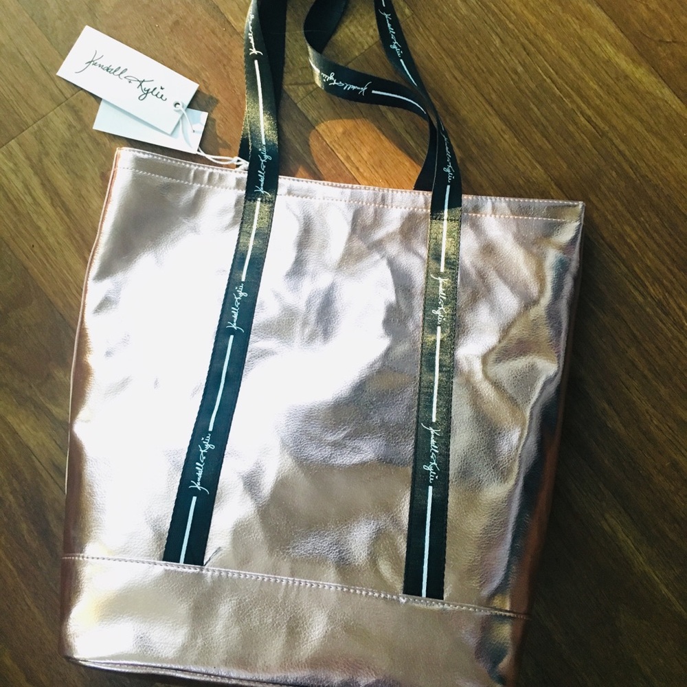 Kendall + Kylie 🔥 tote/ purse NWT